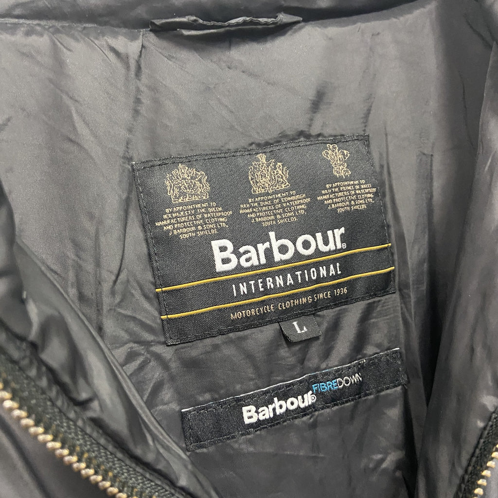 Barbour　バブアー　INTERNATIONAL　インターナショナル　フルジップ中綿ジャケット　黒　ブラック　Lサイズ　古着