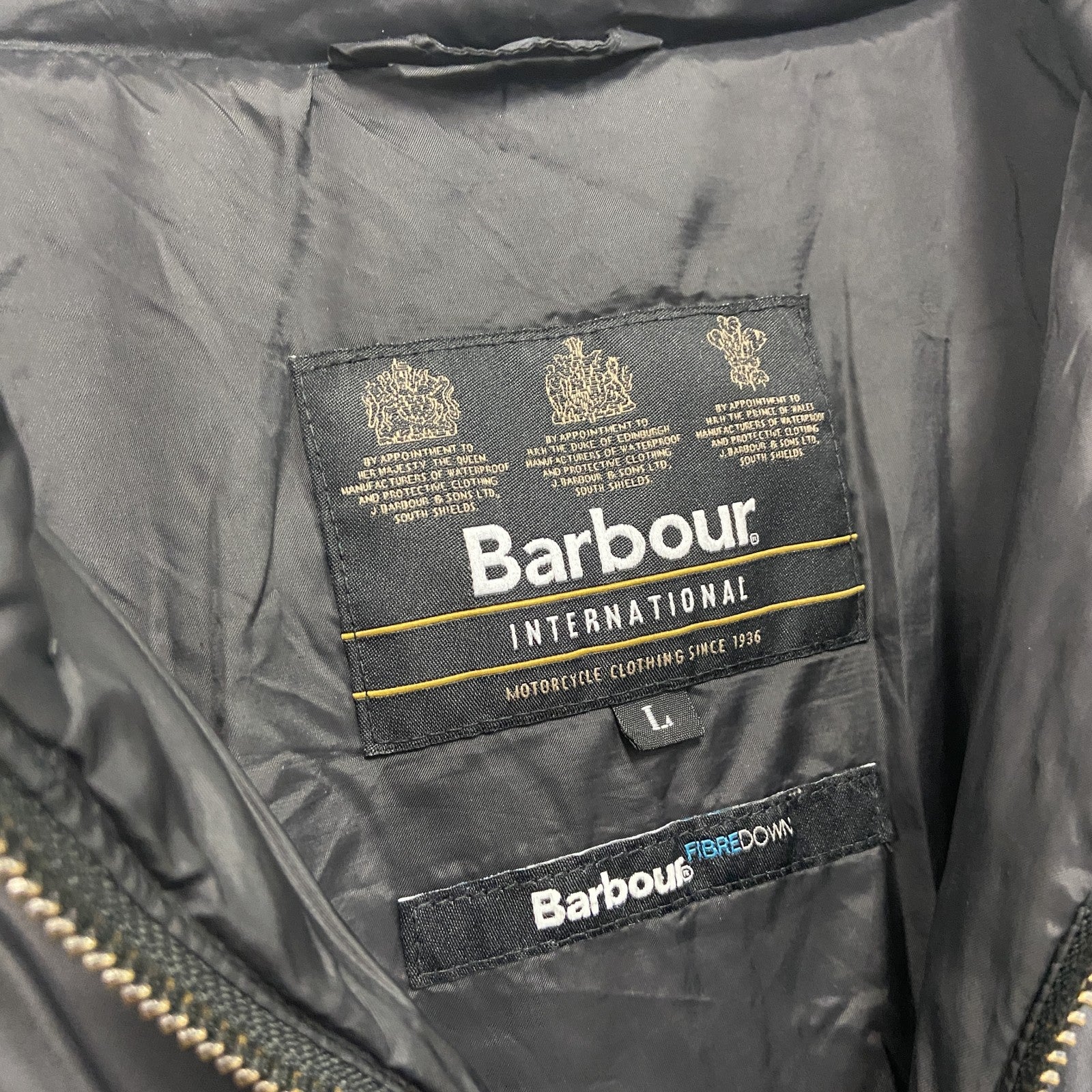 Barbour　バブアー　INTERNATIONAL　インターナショナル　フルジップ中綿ジャケット　黒　ブラック　Lサイズ　古着