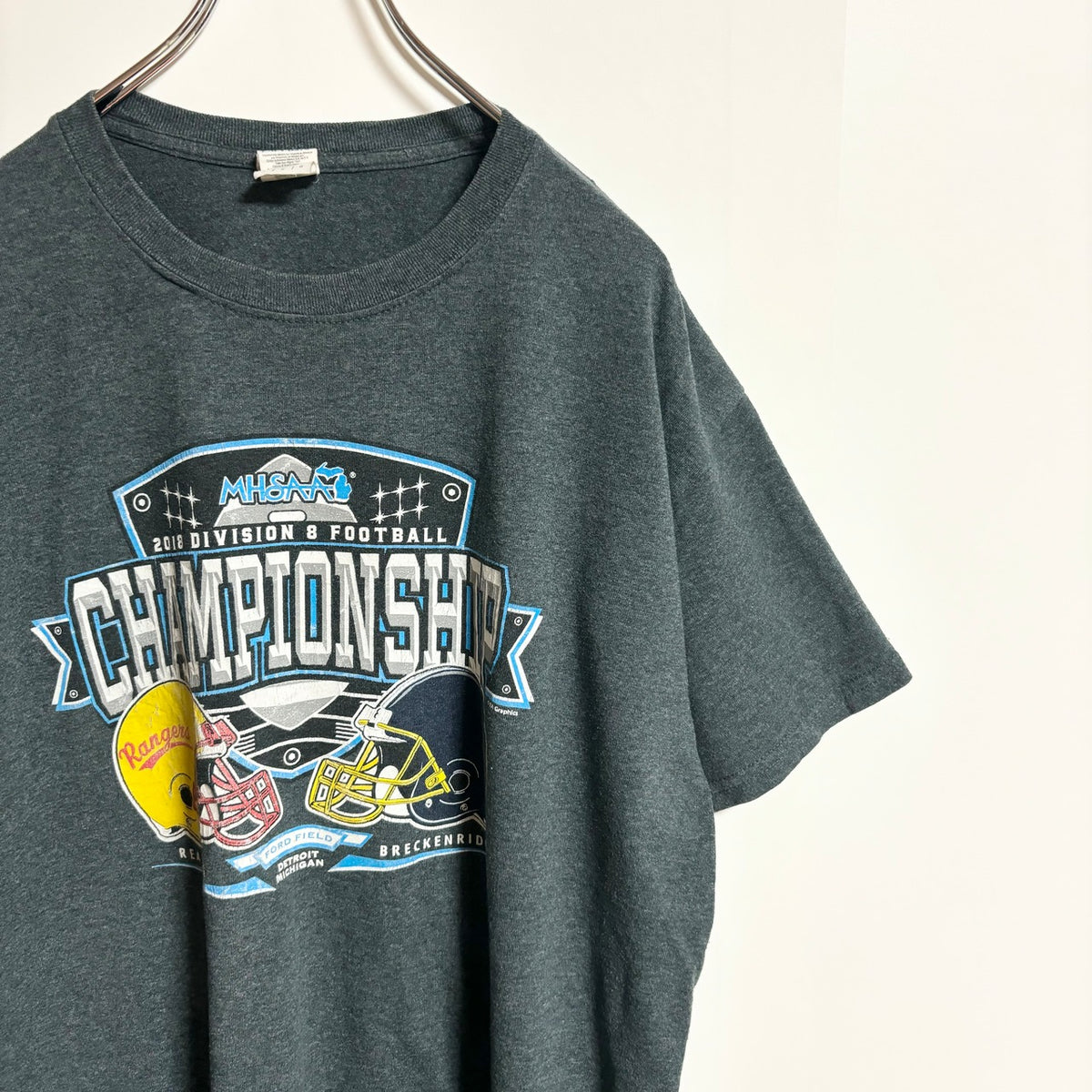 GILDAN　ギルダン　半袖プリントTシャツ　バックプリント　アメフト　スポーツ　グレー　灰色　春夏服　Lサイズ　古着