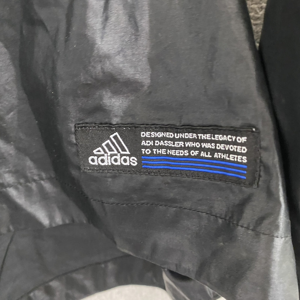 adidas　アディダス　プルオーバージャケット　パフォーマンスロゴ　デカロゴ　黒　ブラック　Mサイズ　古着