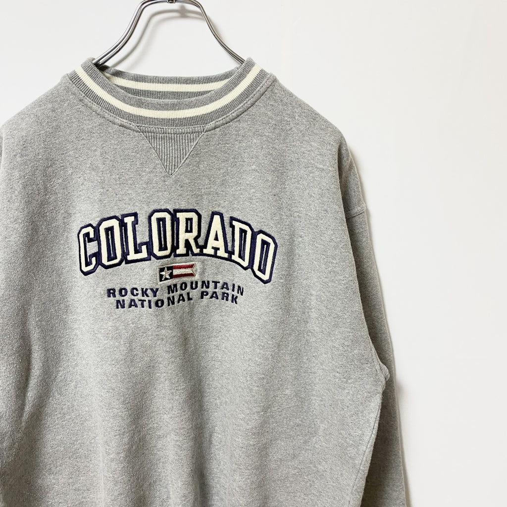 90s　COLORADO　長袖刺繍リンガースウェット　トレーナー　ロッキー山脈　グレー　灰色　ヴィンテージ　Mサイズ　古着