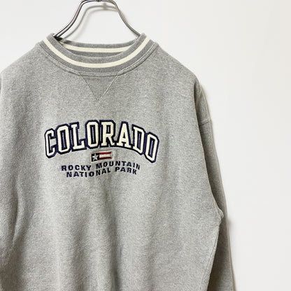 古着 used　90s　COLORADO　長袖リンガースウェット　トレーナー　グレー　刺繍　ヴィンテージ　秋冬服　Mサイズ