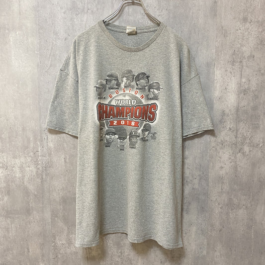 古着 used　DELTA　MLB　ワールドチャンピオンズ　半袖プリントTシャツ　2018　グレー　オーバーサイズ　XXLサイズ