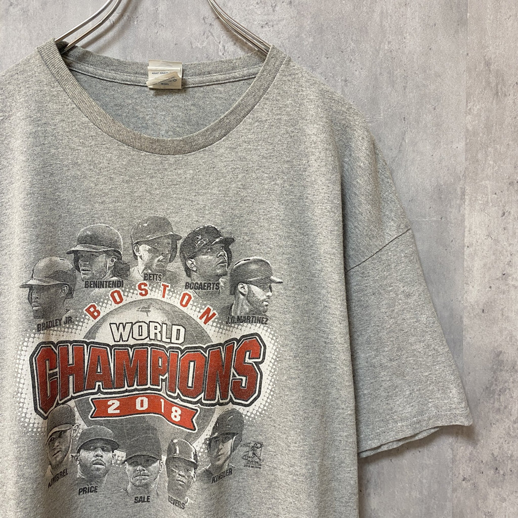 DELTA　MLB　ワールドチャンピオンズ　半袖プリントTシャツ　2018　グレー　灰色　オーバーサイズ　XXLサイズ　古着