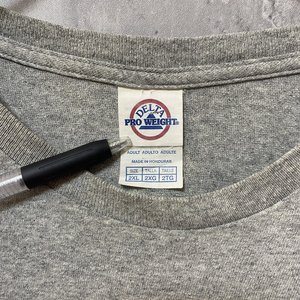 DELTA　MLB　ワールドチャンピオンズ　半袖プリントTシャツ　2018　グレー　灰色　オーバーサイズ　XXLサイズ　古着