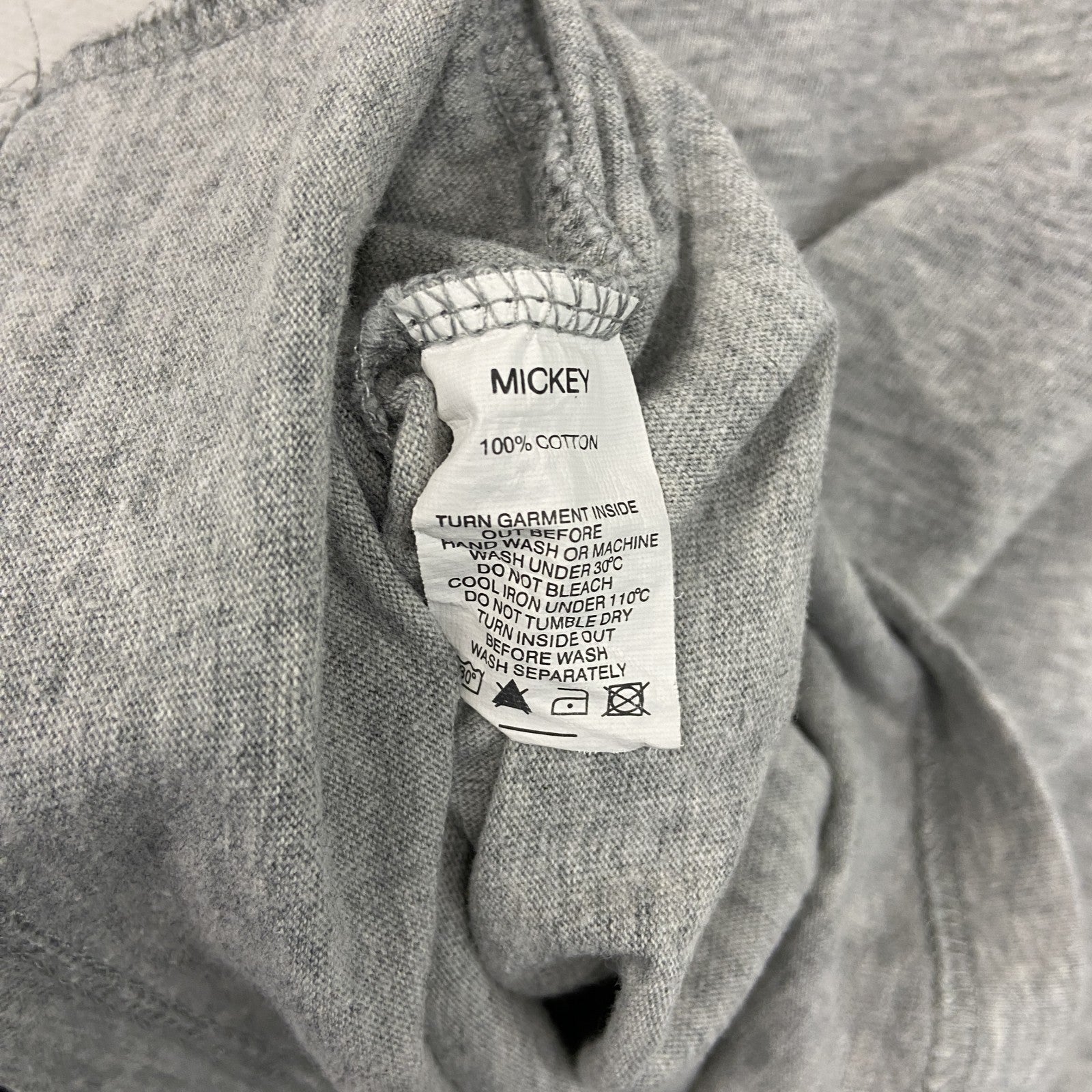 Mickey Mouse　ミッキーマウス　半袖キャラクターTシャツ　フロッキープリント　灰色　グレー　XLサイズ　古着