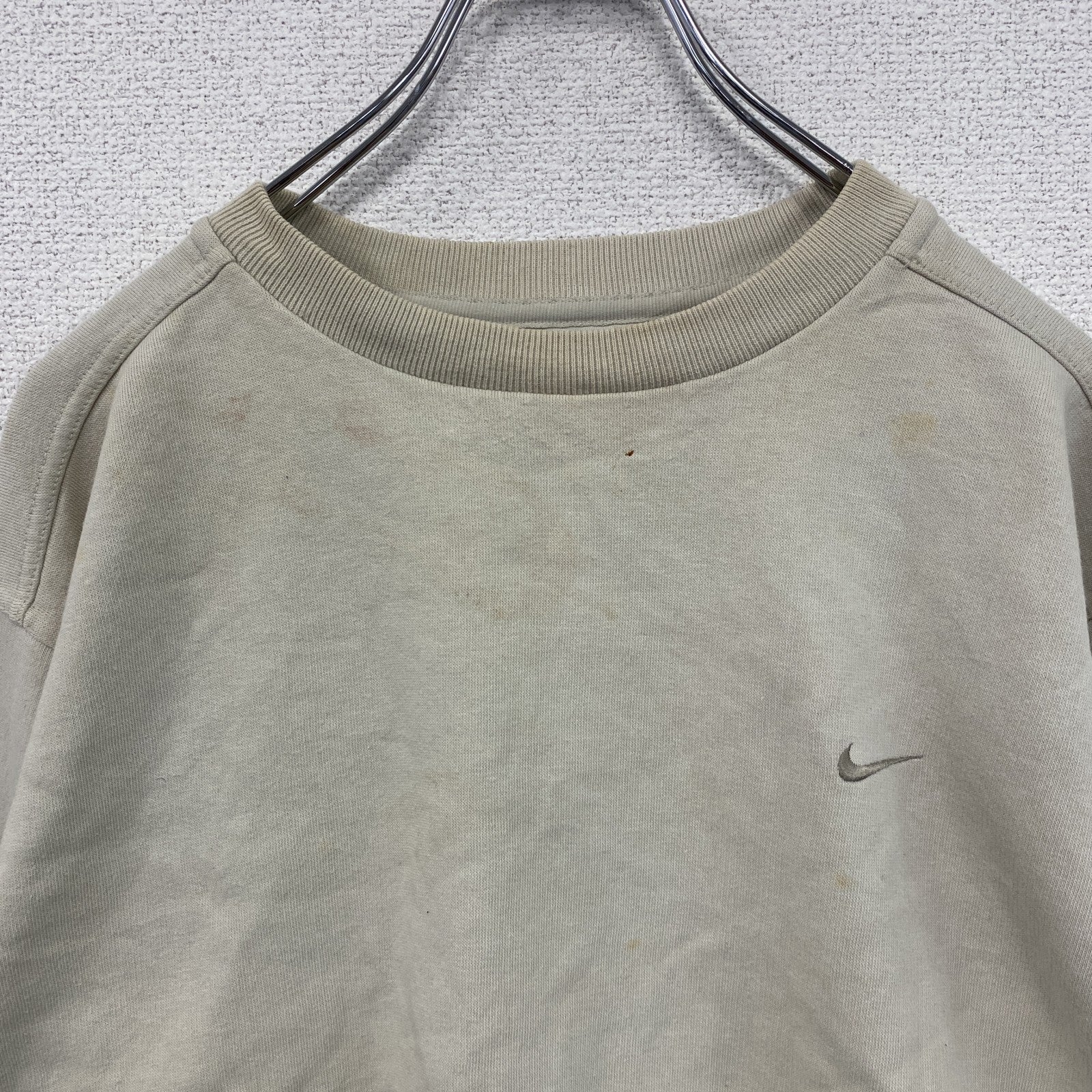 00s　NIKE　ナイキ　スウェット/トレーナー　スウッシュ　刺繍ロゴ　ヴィンテージ　ベージュ　Sサイズ　　古着