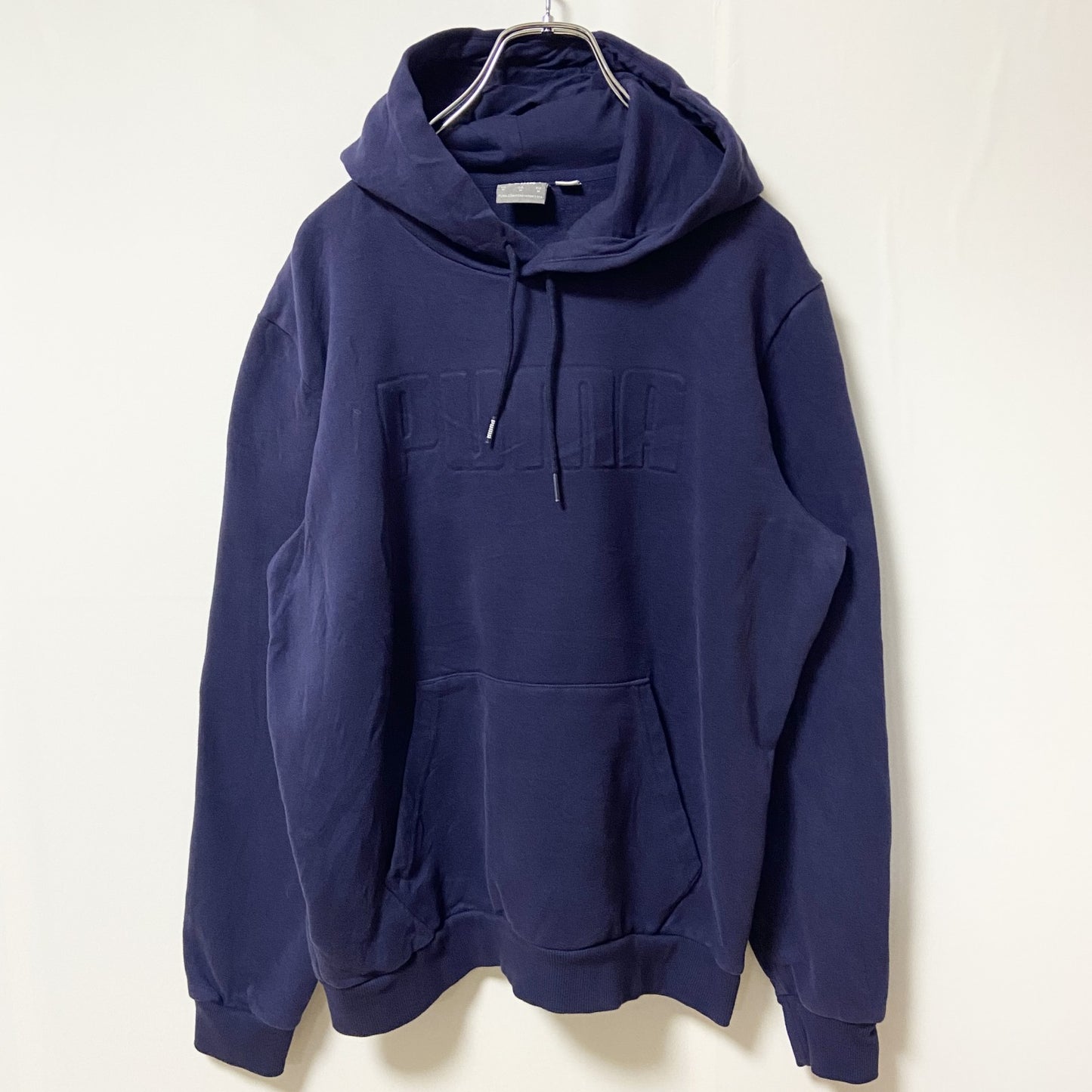 古着 used　PUMA　プーマ　 長袖立体ロゴパーカー　スウェットプルオーバー　シンプル　ネイビー　秋冬服　Mサイズ