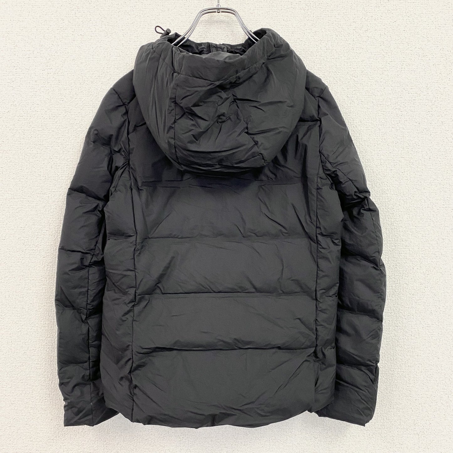 UNIQLO　ユニクロ　シームレスダウンパーカ　ダウン90%　黒　ブラック　Sサイズ