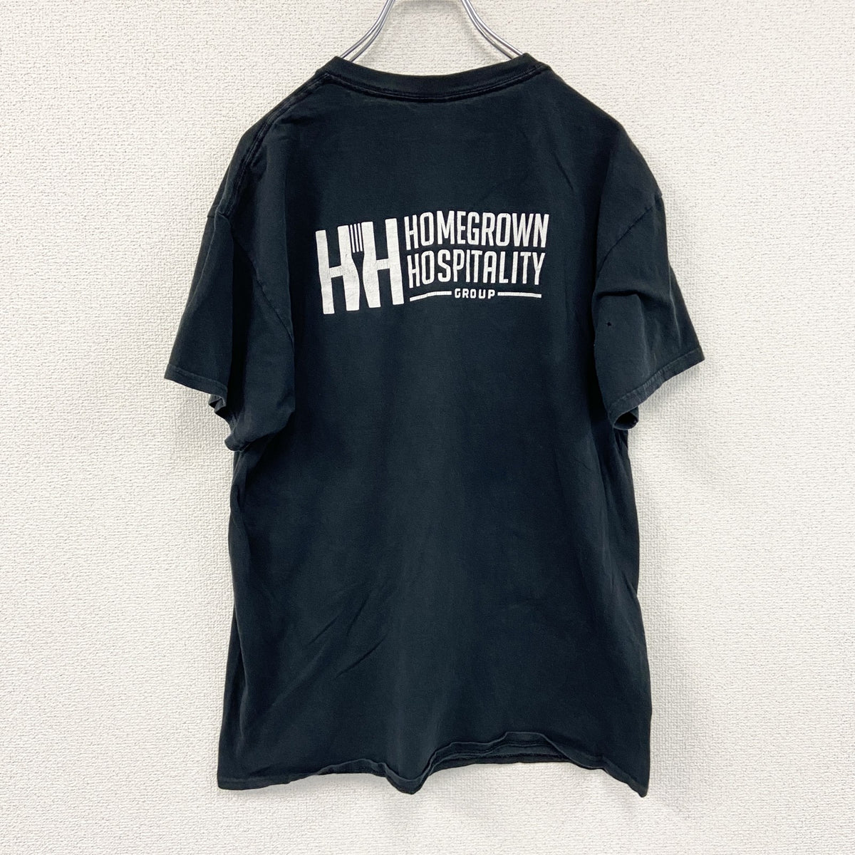 GILDAN　ギルダン　半袖プリントアニマルTシャツ　BLACK OUT　ロボット　英字プリント　黒　ブラック　Lサイズ　古着