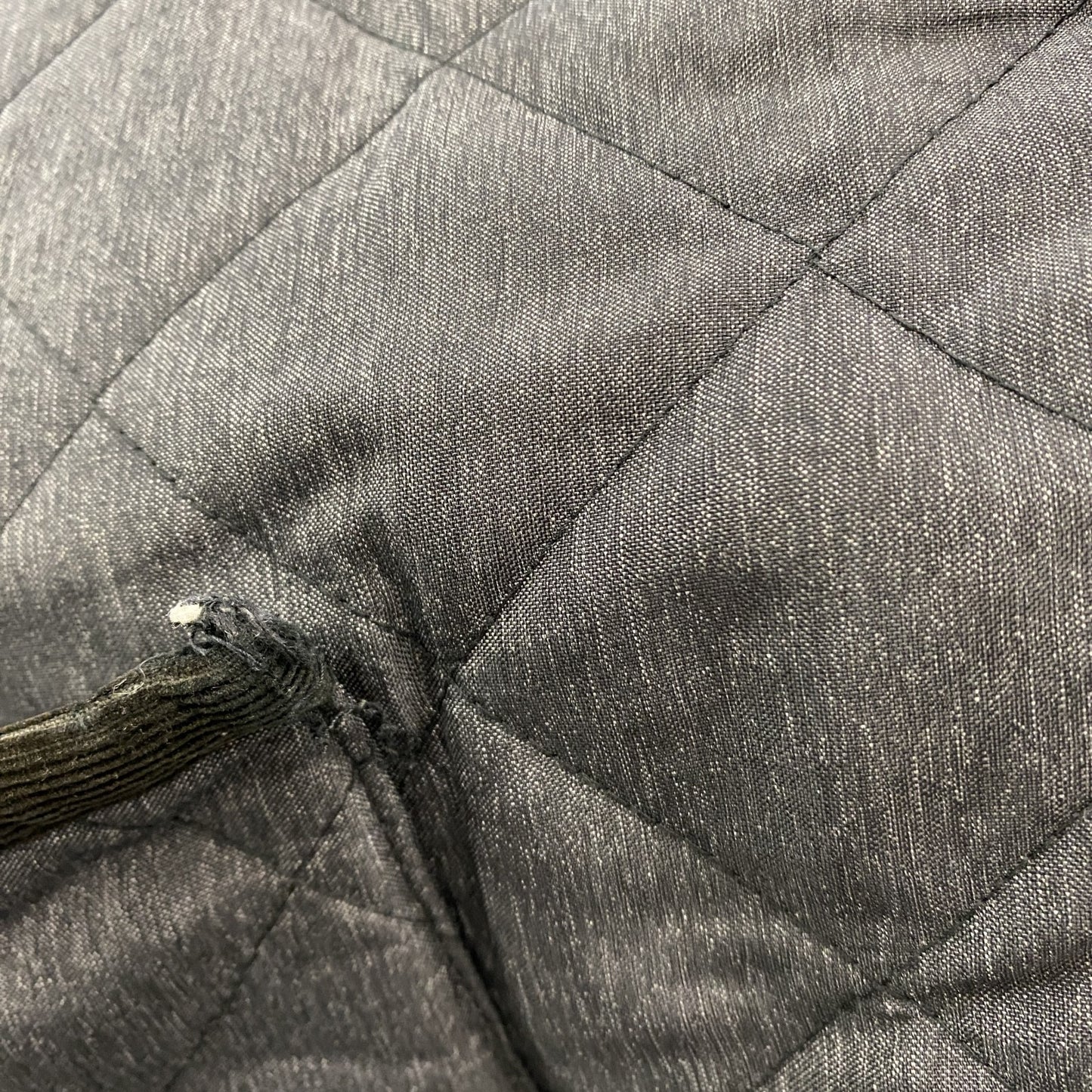 Eddie Bauer　エディーバウアー　キルティングジャケット　中綿入り　灰色　グレー　XLサイズ