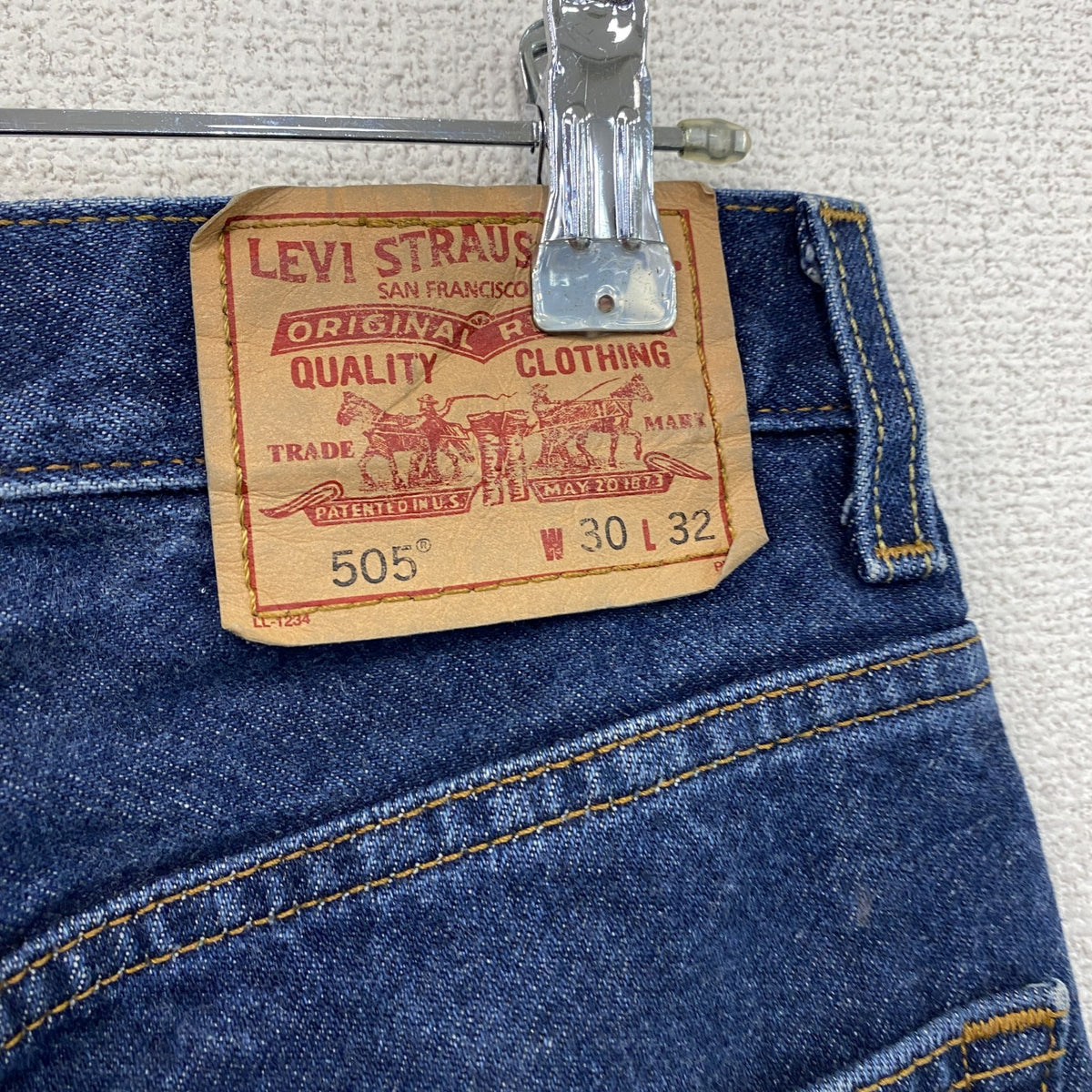 Levi's　リーバイス　505　デニムパンツ/ジーンズ　ジップフライ　インディゴ　W30サイズ　古着