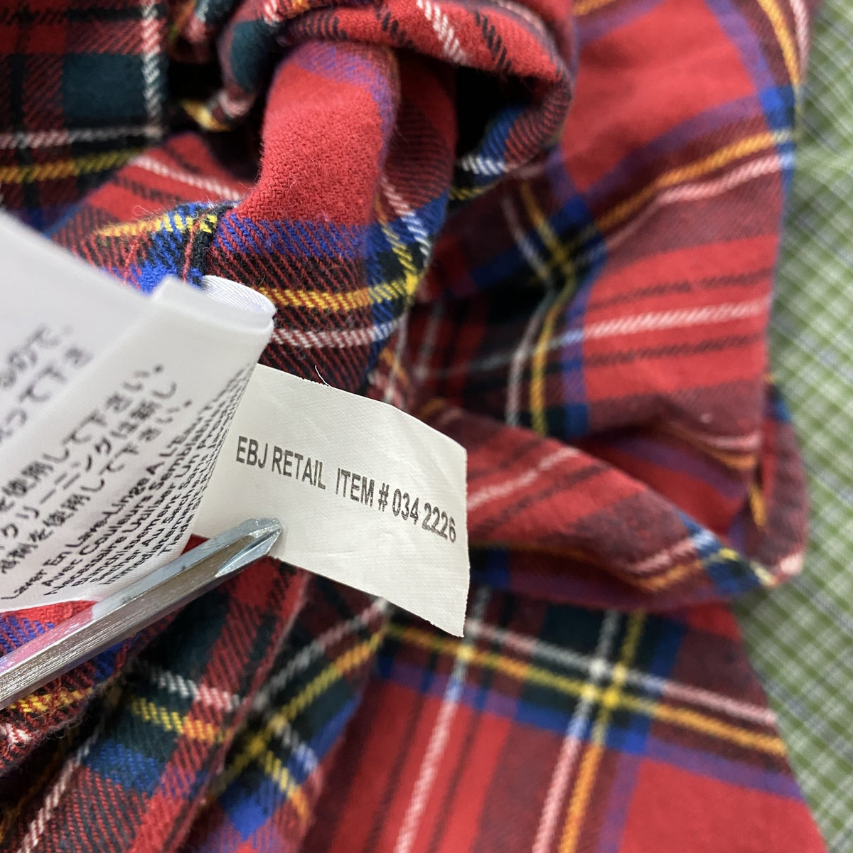 Eddie Bauer　エディーバウアー　長袖シャツ　ボタンダウンシャツ　チェック柄　赤　レッド　Lサイズ　古着