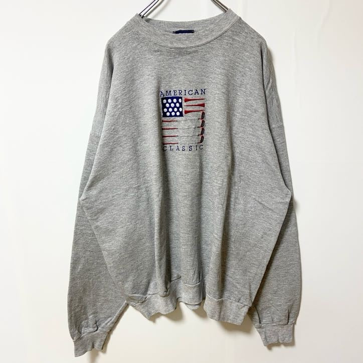 長袖デザイン刺繍スウェット　トレーナー　AMERICAN CLASSIC　グレー　灰色　ビックシルエット　XXLサイズ　古着