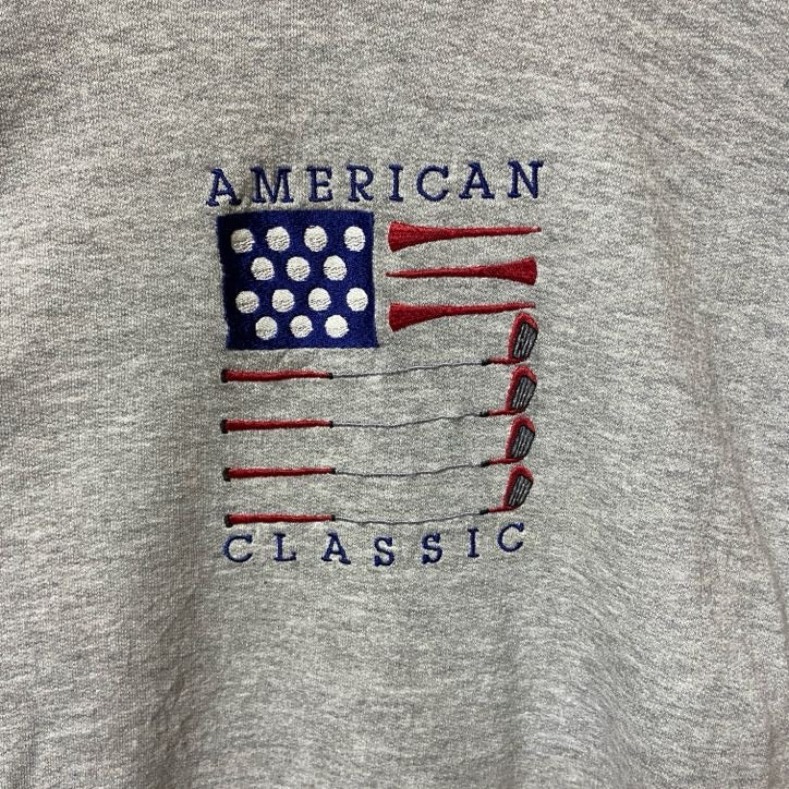 長袖デザイン刺繍スウェット　トレーナー　AMERICAN CLASSIC　グレー　灰色　ビックシルエット　XXLサイズ　古着