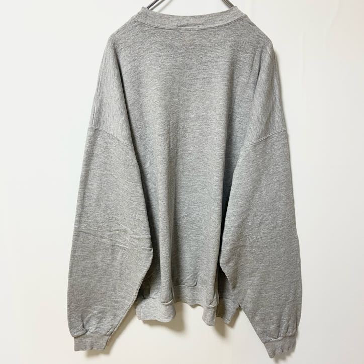 長袖デザイン刺繍スウェット　トレーナー　AMERICAN CLASSIC　グレー　灰色　ビックシルエット　XXLサイズ　古着