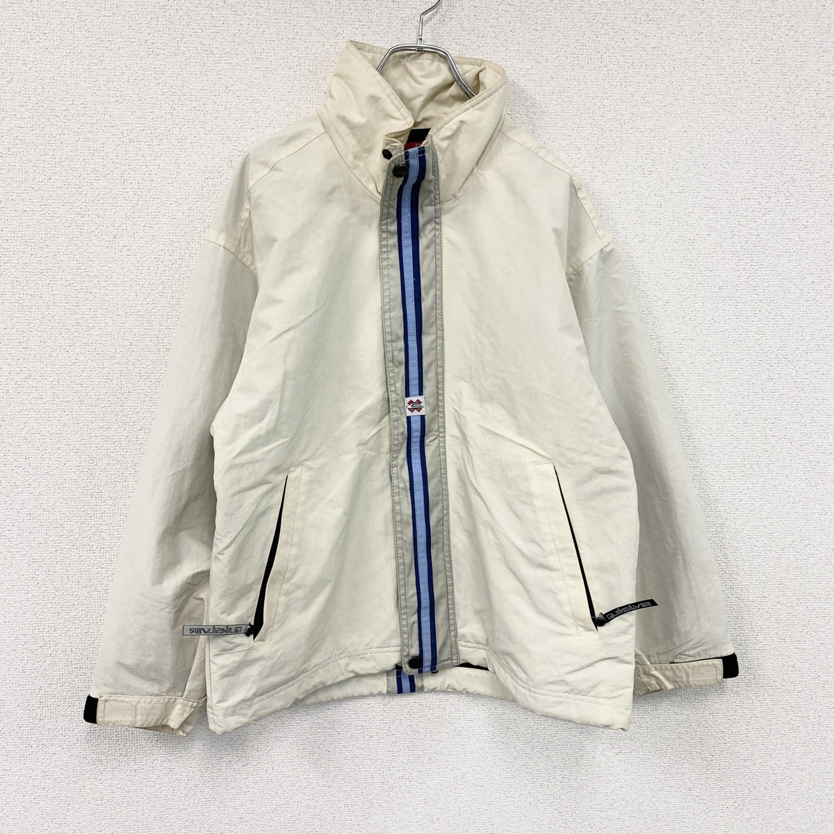 Quiksilver　クイックシルバー　フルジップナイロンジャケット　ベージュ　SSサイズ ウインドブレーカー ナイロンアウター メンズ 古着