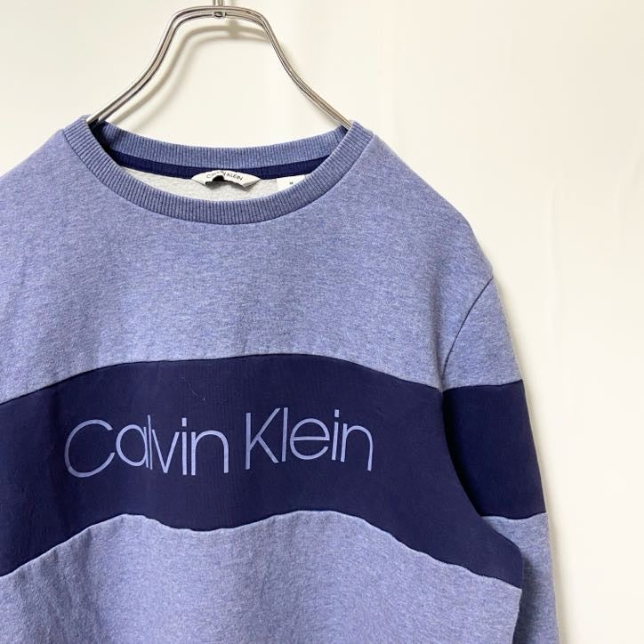 古着 used　Calvin Klein カルバンクライン　長袖ロゴプリントスウェット　トレーナー　くすみブルー　Mサイズ