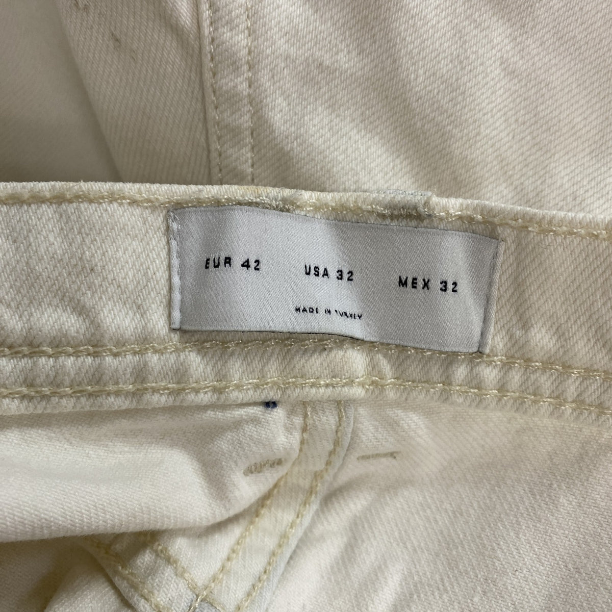 ZARA　ザラ　ダメージデニムパンツ/ジーンズ　ボタンフライ　白　ホワイト　32サイズ　古着