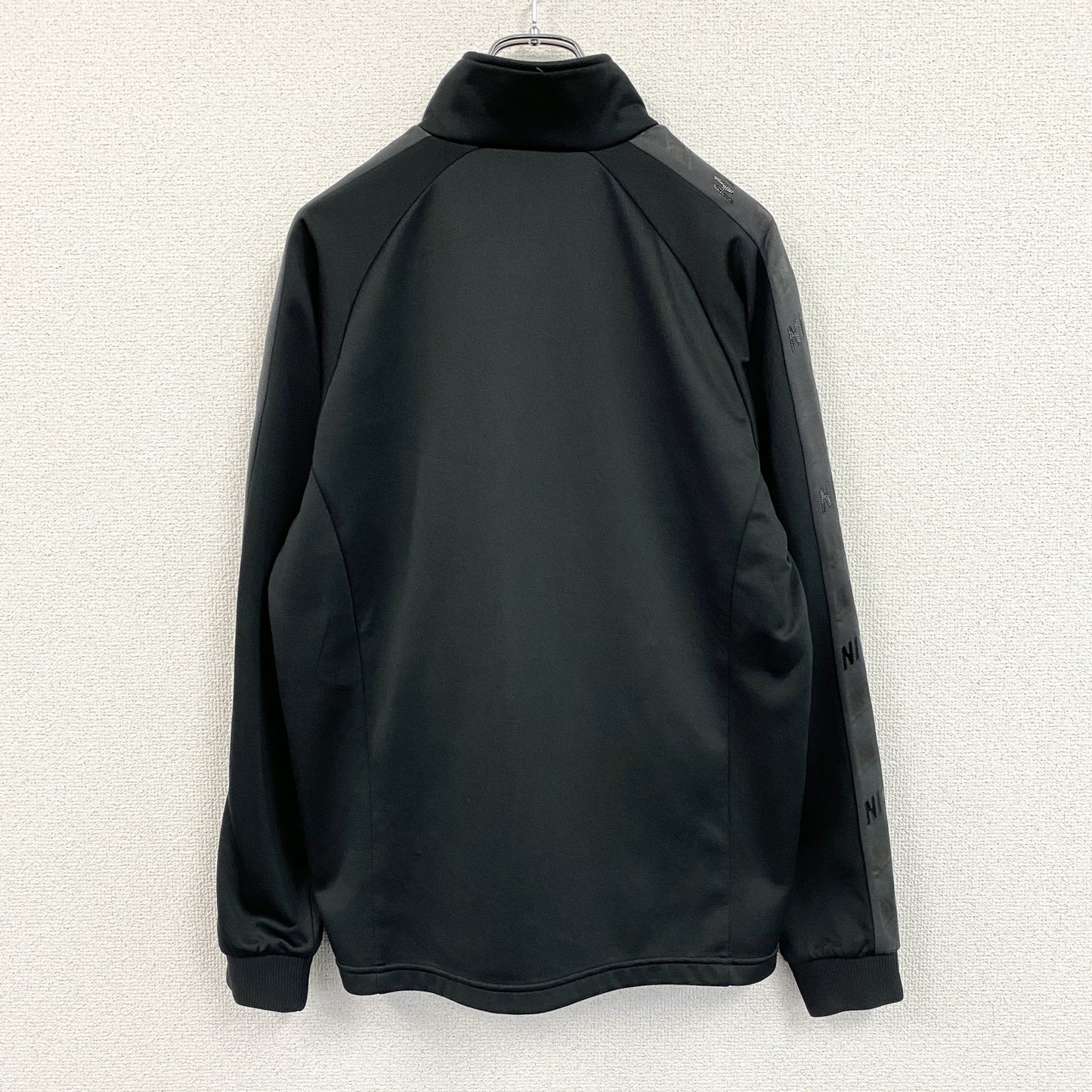 NIKE　ナイキ　DRI-FIT　トラックジャケット/ジャージ　スウッシュ　黒　ブラック　Mサイズ