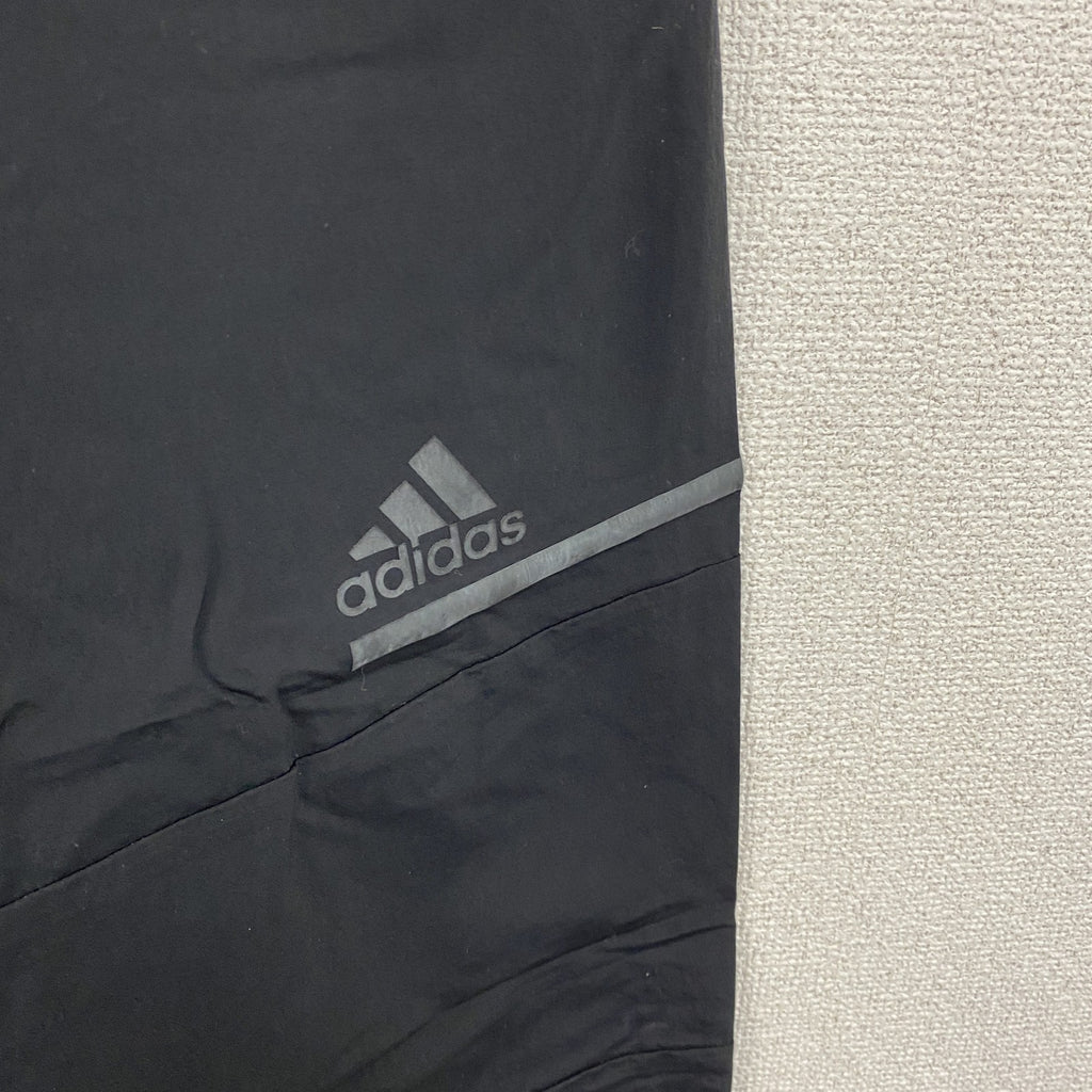 adidas　アディダス　ナイロンパンツ パフォーマンスロゴ　黒　ブラック　Mサイズ メンズ 古着