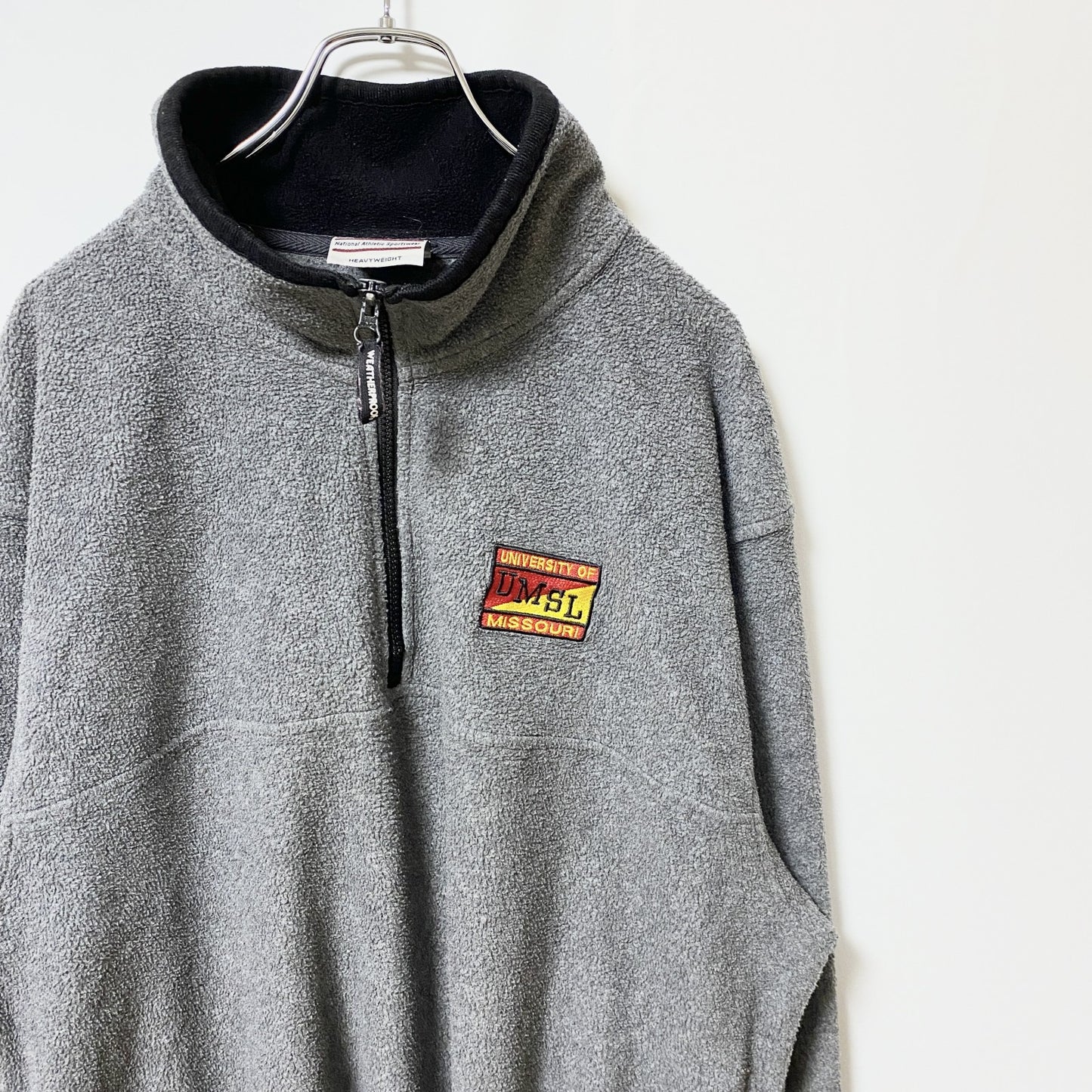 古着 used　NAS　長袖フリースジャケット　ハーフジップブルゾン　カレッジロゴ刺繍　ミズーリ大学　グレー　Lサイズ