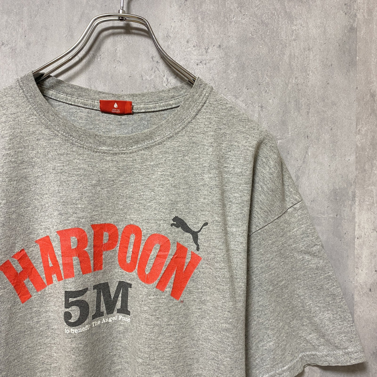 PUMA　HARPOON　半袖プリントTシャツ　グレー　灰色　レトロ　デザイン　個性的　クルーネック　春夏服　メンズ　古着
