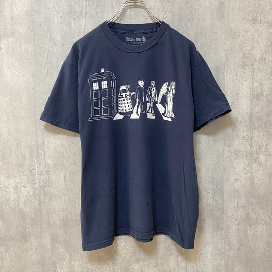 古着 used　BEATLESパロディ　半袖プリントTシャツ　ネイビー　紺　レトロデザイン　個性的　クルーネック　Lサイズ