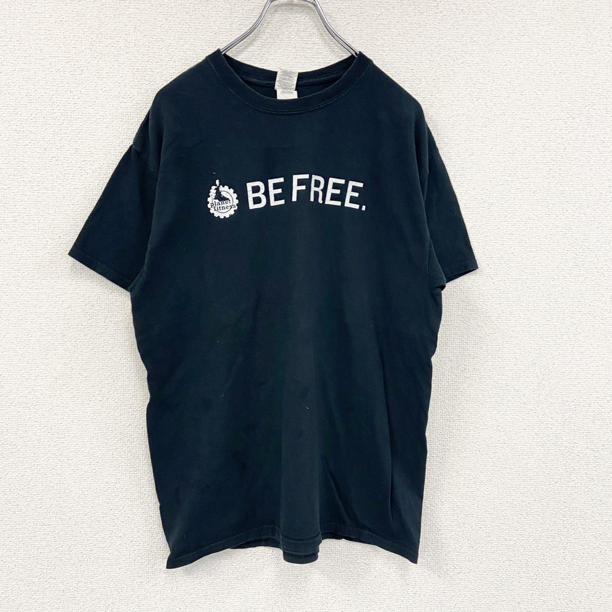 GILDAN　ギルダン　半袖プリントTシャツ　BE FREE　黒　ブラック　Lサイズ　古着