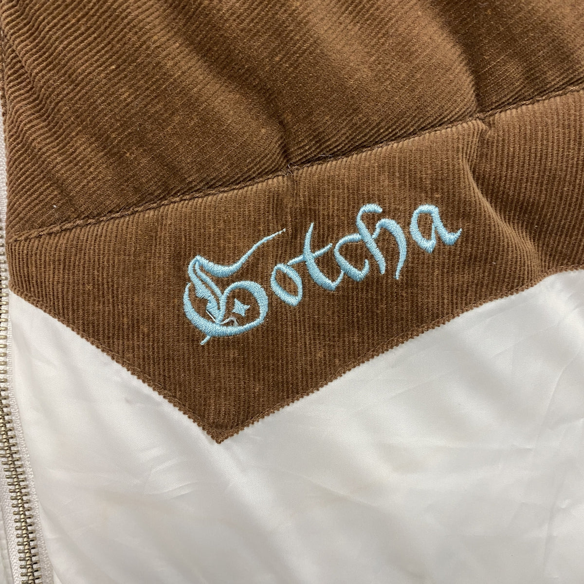 Gotcha　中綿ベスト　白　茶色　ホワイト　ブラウン　XLサイズ メンズ ポリエステル 古着