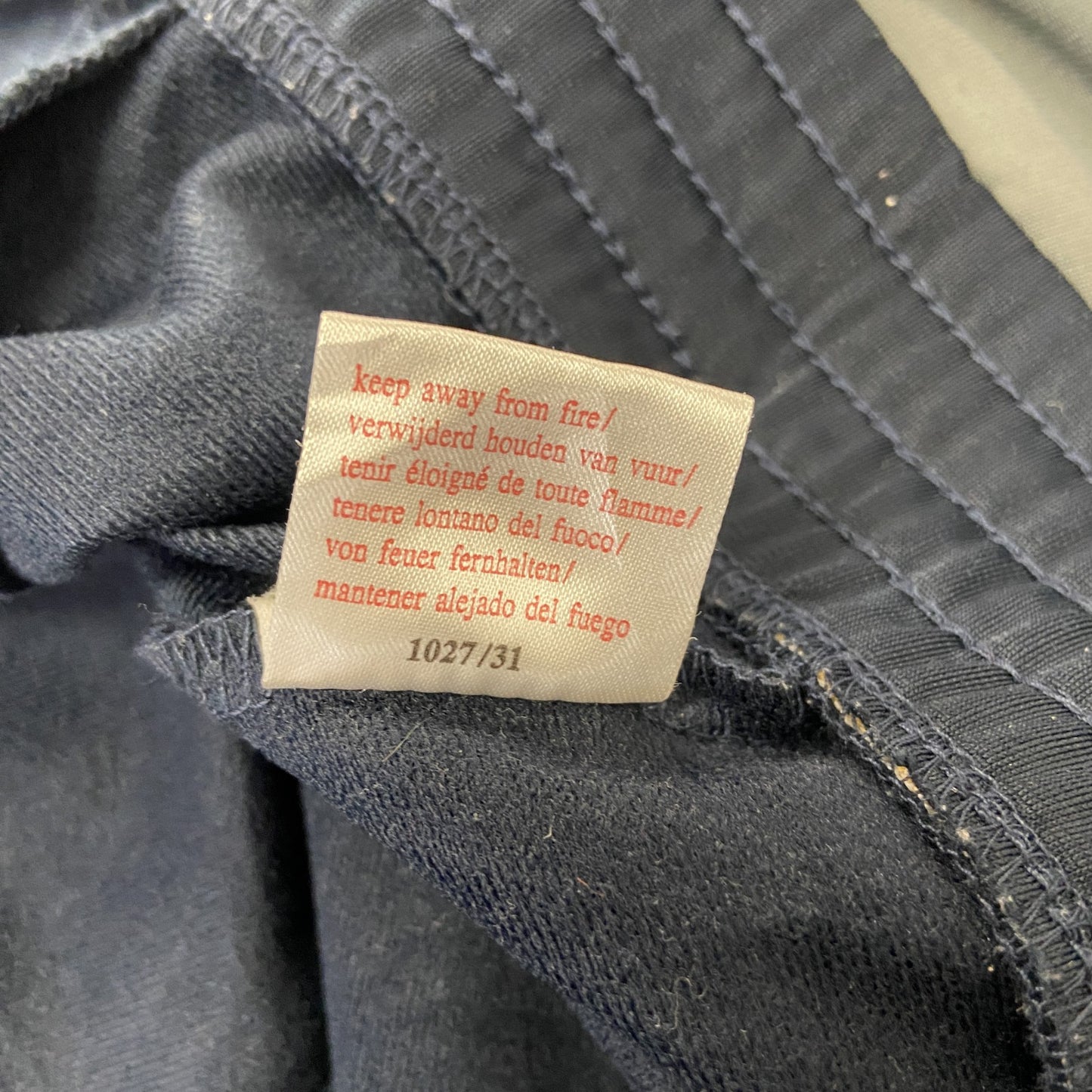 UMBRO　アンブロ　トラックジャケット/ジャージ　刺繍ロゴ　青　ブルー　XLサイズ