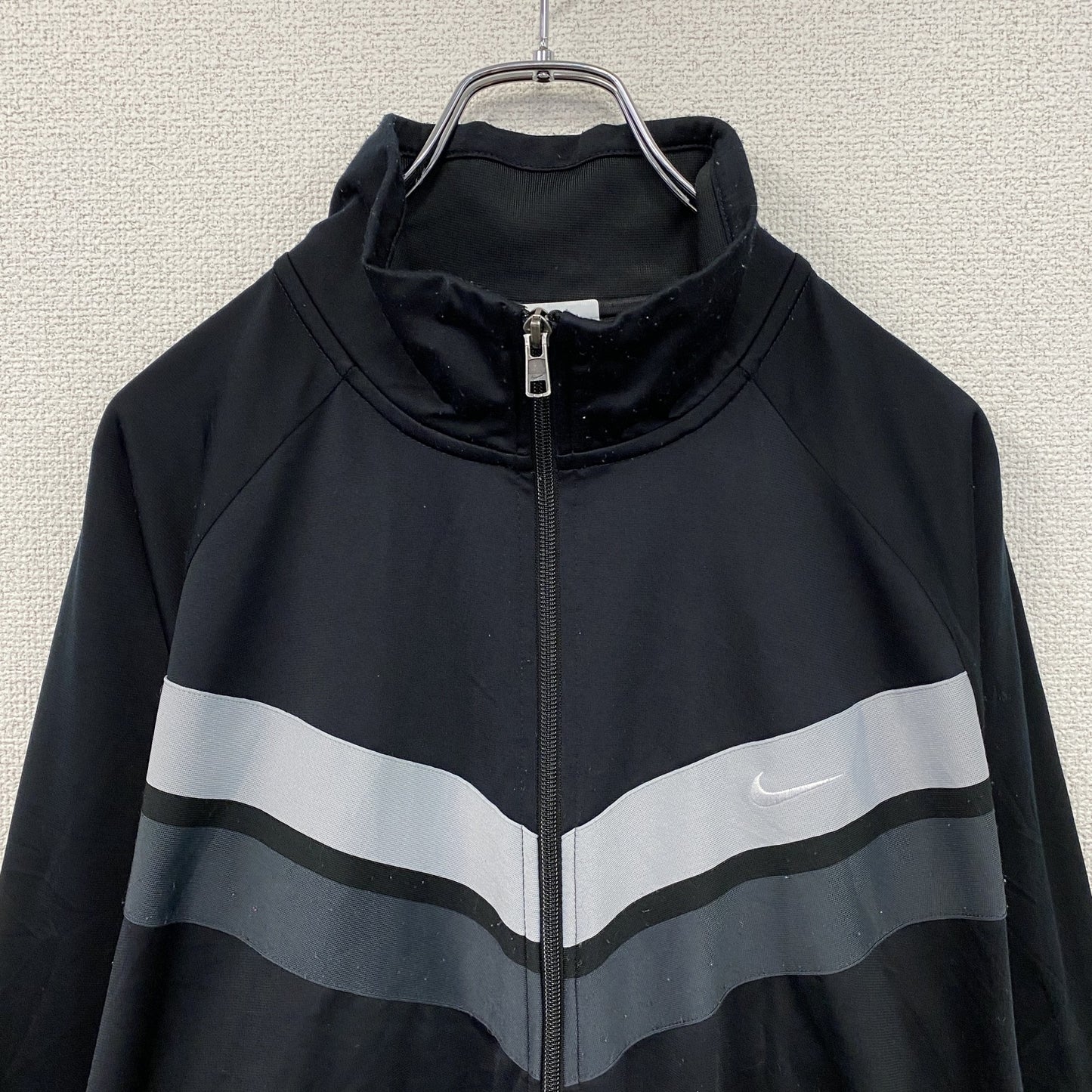 NIKE　ナイキ　トラックジャケット/ジャージ　スウッシュ　黒　ブラック　XLサイズ