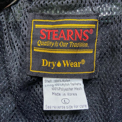 古着 used　STEARNS　長袖ワンポイント刺繍ナイロンジャケット　フード収納　黒　緑　バイカラー　秋冬服　Lサイズ