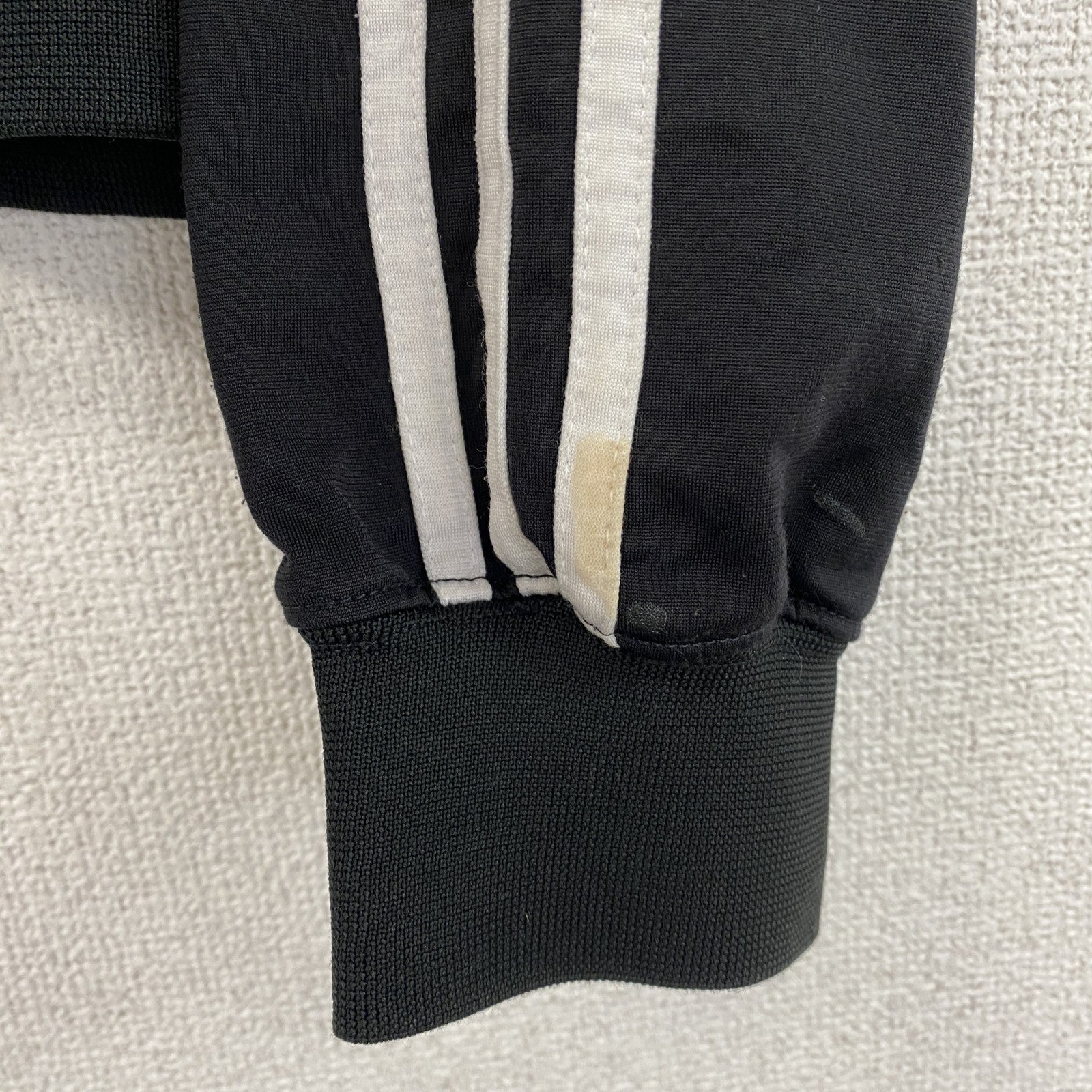 90s　adidas　アディダス　長袖トラックジャケット　フルジップジャージ　ヴィンテージ　黒　ブラック　Mサイズ　古着