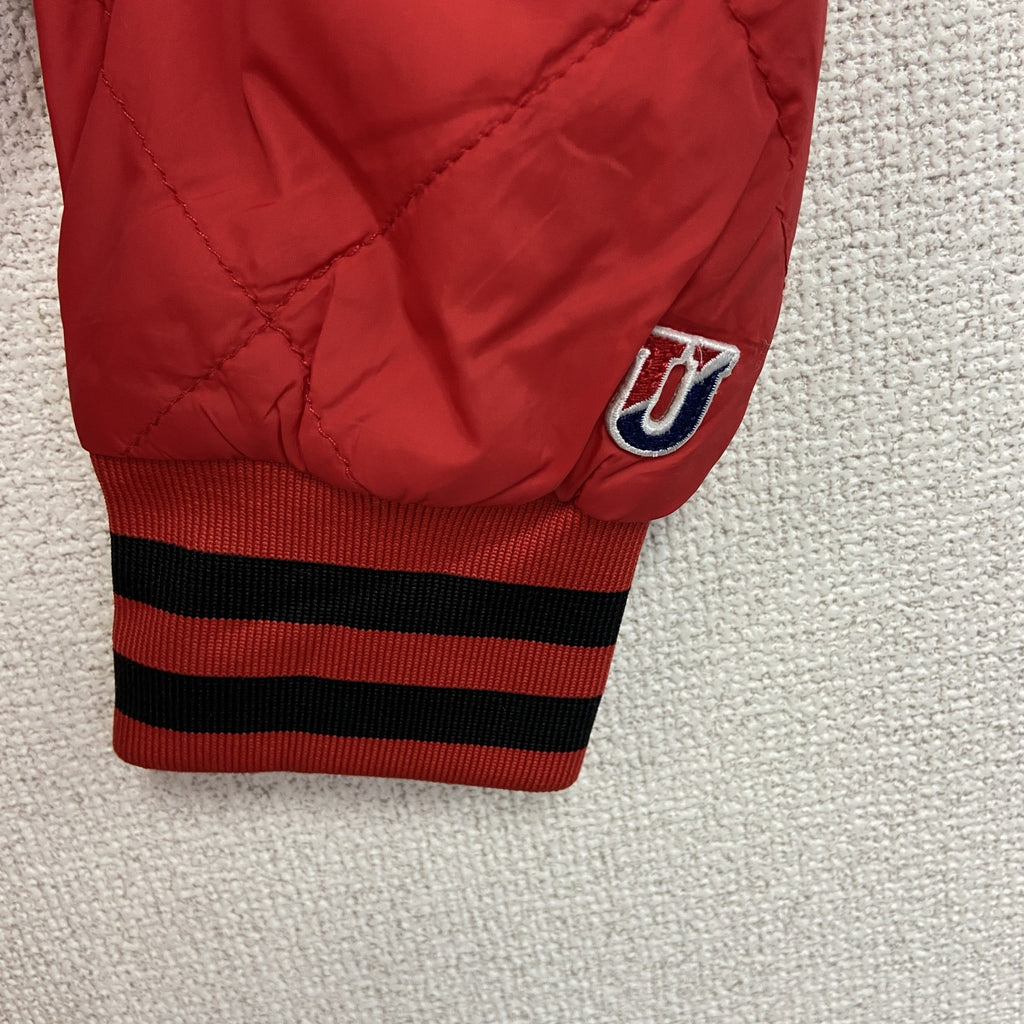 UNDEFEATED　アンディフィーテッド　キルティングジャケット　中綿入り　ファイブストライクス　赤　レッド　Mサイズ　古着