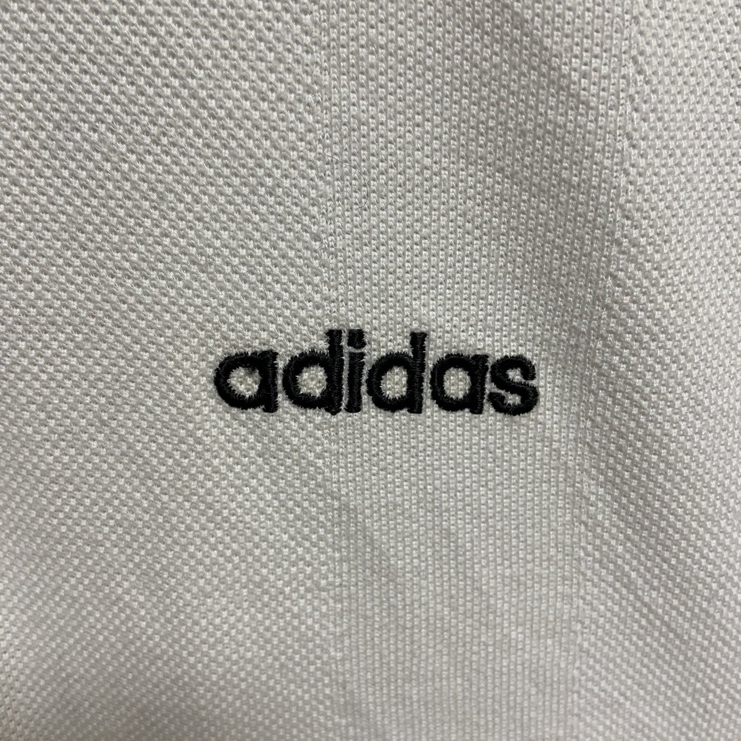 古着 used　adidas　アディダス　長袖ハーフジップスウェット　トレーナー　ワンポイント刺繍　白　ホワイト　秋冬服　Mサイズ