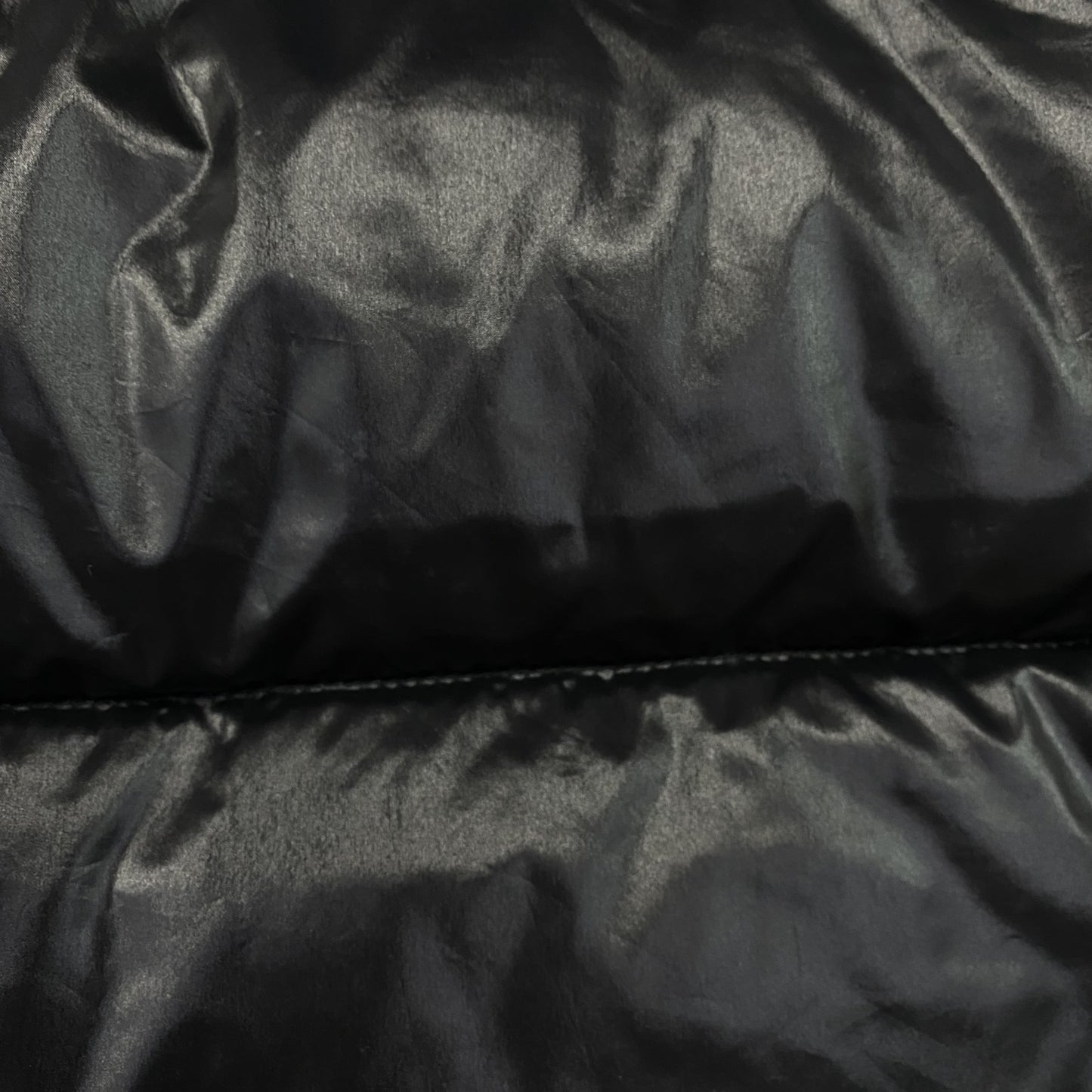 DUVETICA　ダウンベスト　黒　ブラック　44