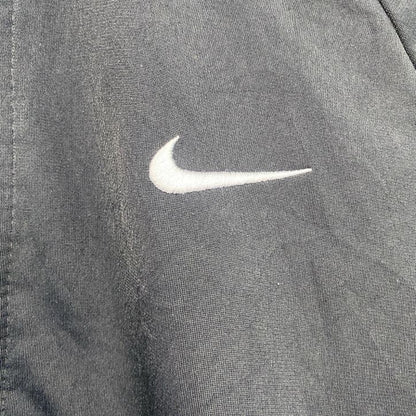古着 used　NIKE　ナイキ　長袖トラックジャケット　フルジップジャージ　ワンポイントロゴ刺繍　黒　ブラック　Mサイズ