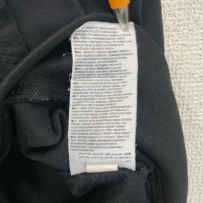 古着 used　NIKE　ナイキ　長袖トラックジャケット　フルジップジャージ　ワンポイントロゴ刺繍　黒　ブラック　Mサイズ