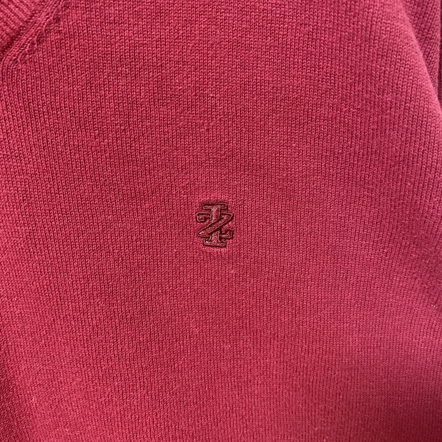 古着 used　IZOD アイゾッド　長袖Vネックニット　セーター　ワンポイントロゴ刺繍　赤　レッド　秋冬服　Lサイズ