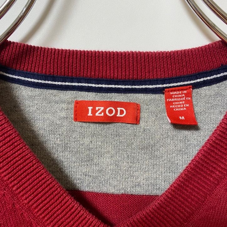 古着 used　IZOD アイゾッド　長袖Vネックニット　セーター　ワンポイントロゴ刺繍　赤　レッド　秋冬服　Lサイズ