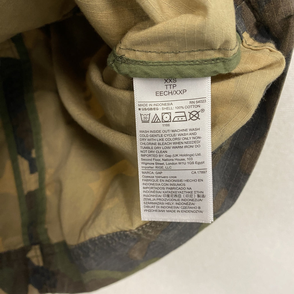 GAP　ギャップ　ユーティリティージャケット/ミリタリージャケット　リップストップ　4つポケット　カモフラ　迷彩　カーキ　XXSサイズ　古着