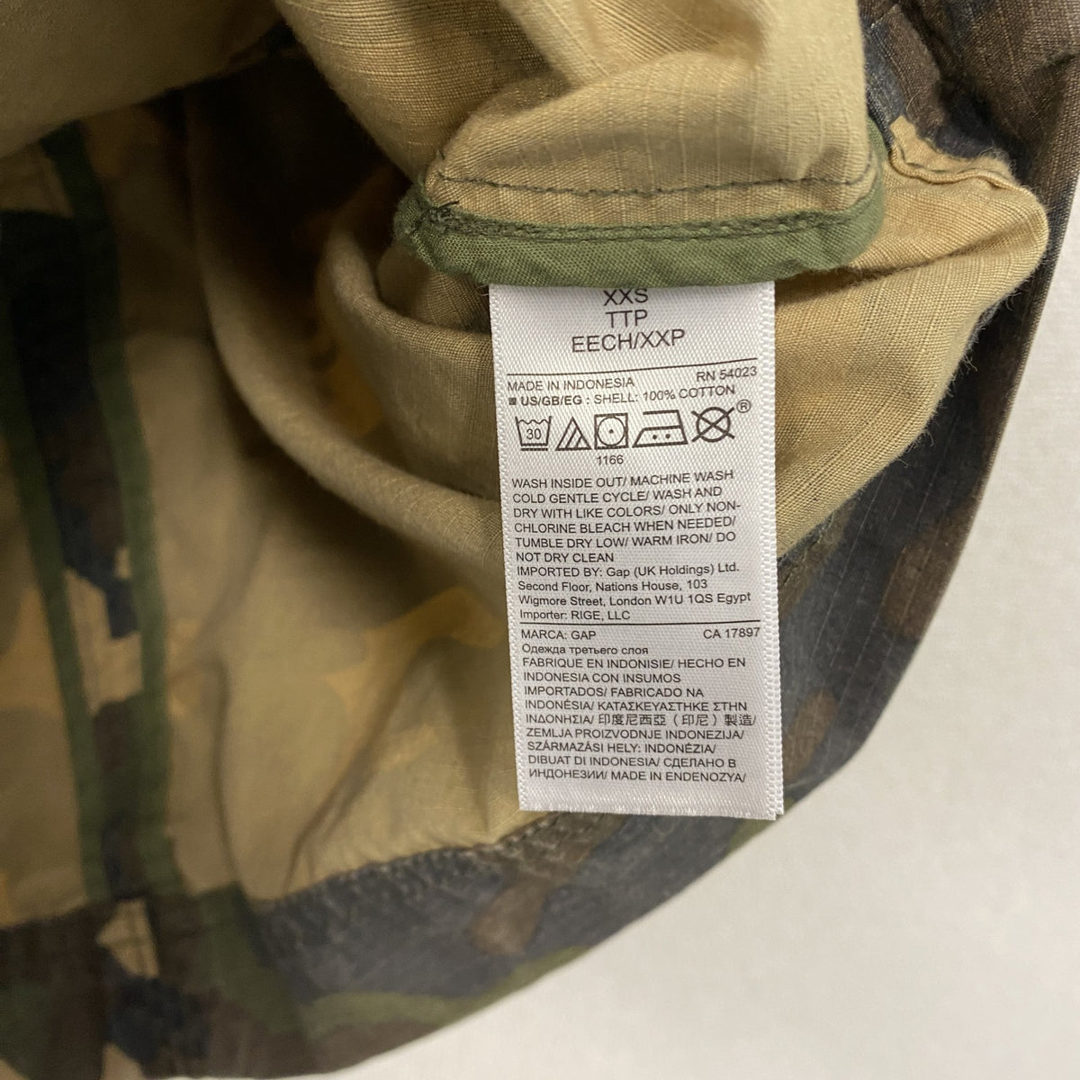 GAP　ギャップ　ユーティリティージャケット/ミリタリージャケット　リップストップ　4つポケット　カモフラ　迷彩　カーキ　XXSサイズ　古着