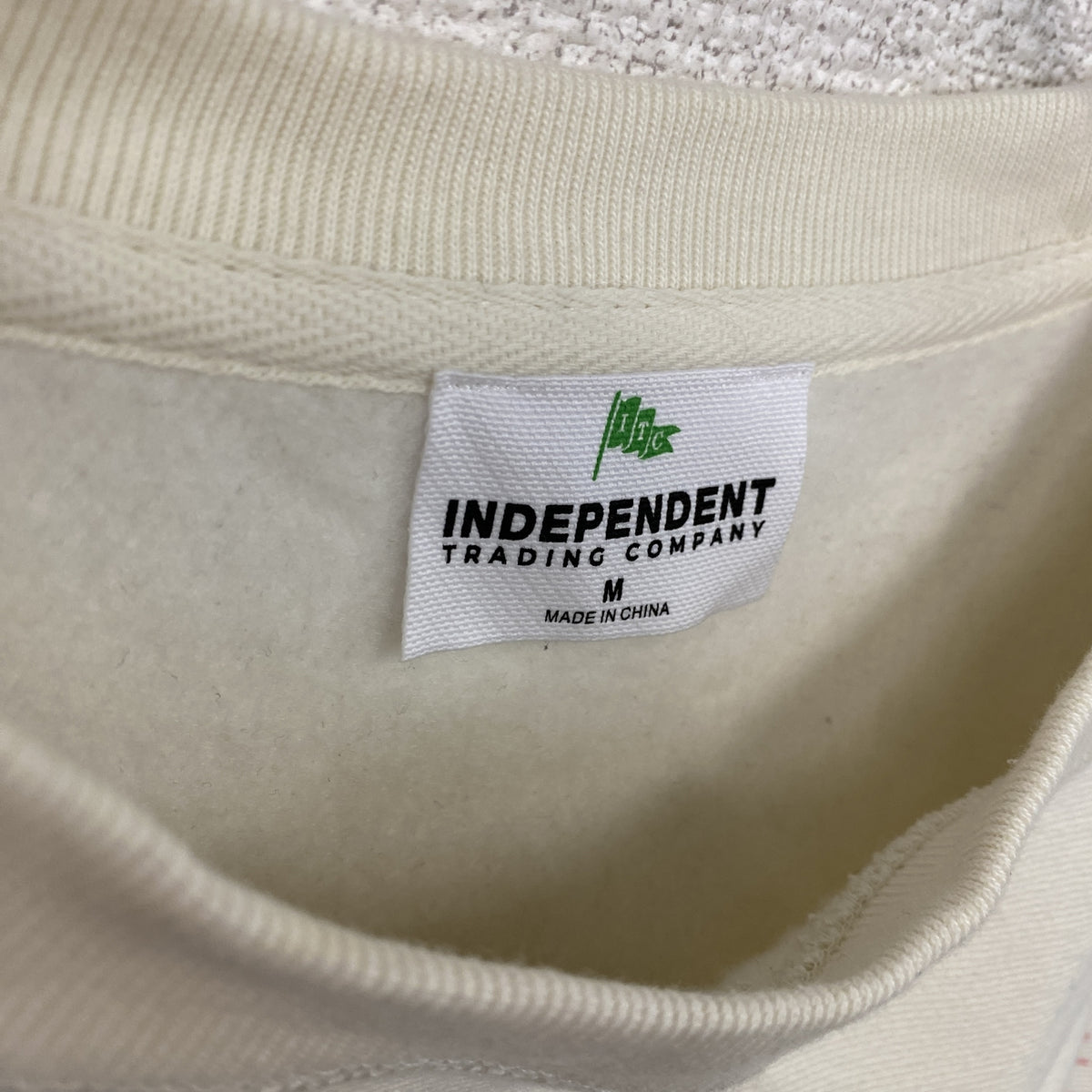 INDEPENDENT　インディペンデント　スウェット/トレーナー　アイボリー　Mサイズ　古着