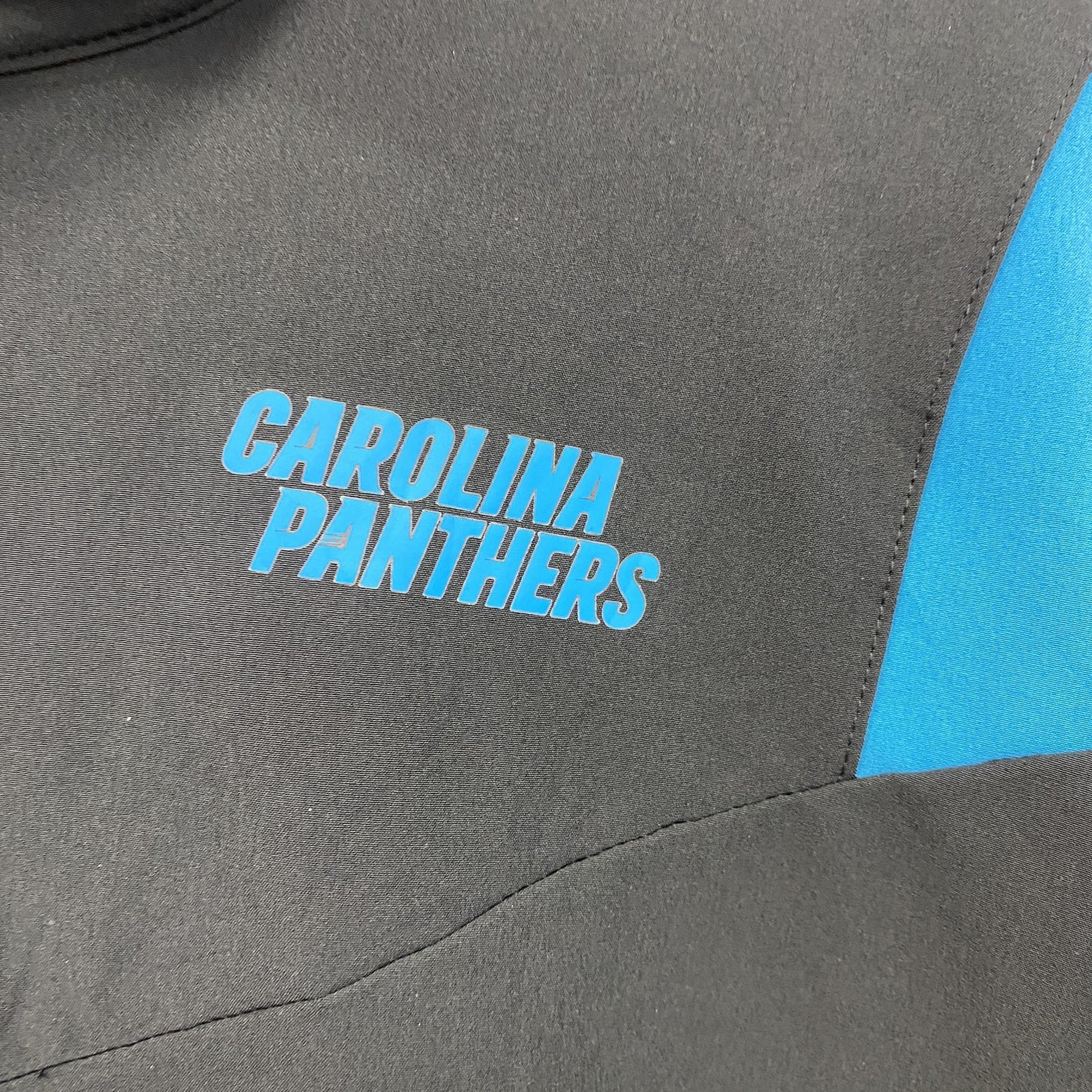 NIKE　ナイキ　プルオーバージャケット　ハーフジップ　黒　ブラック　Mサイズ