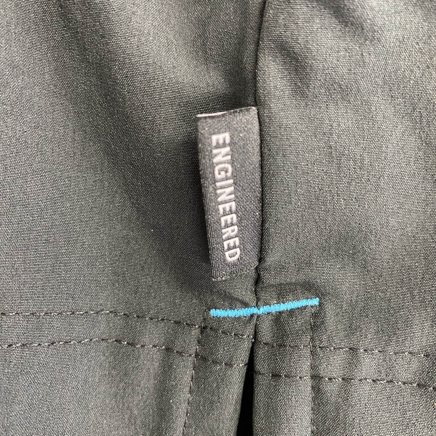 NIKE　ナイキ　プルオーバージャケット　ハーフジップ　黒　ブラック　Mサイズ