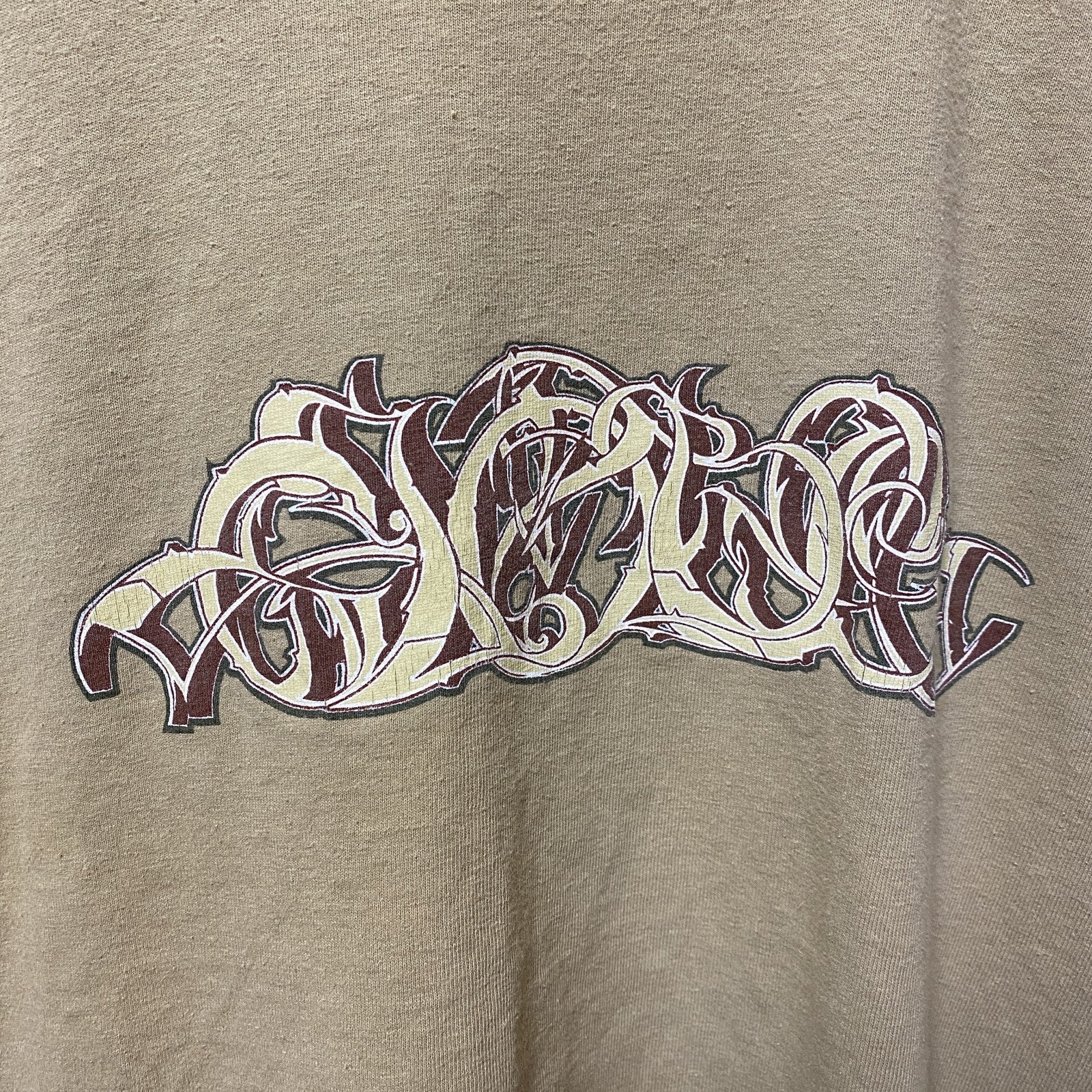 半袖カレッジプリントTシャツ　バックプリント　キャメル色　個性的　クルーネック　オーバーサイズ　XLサイズ　古着