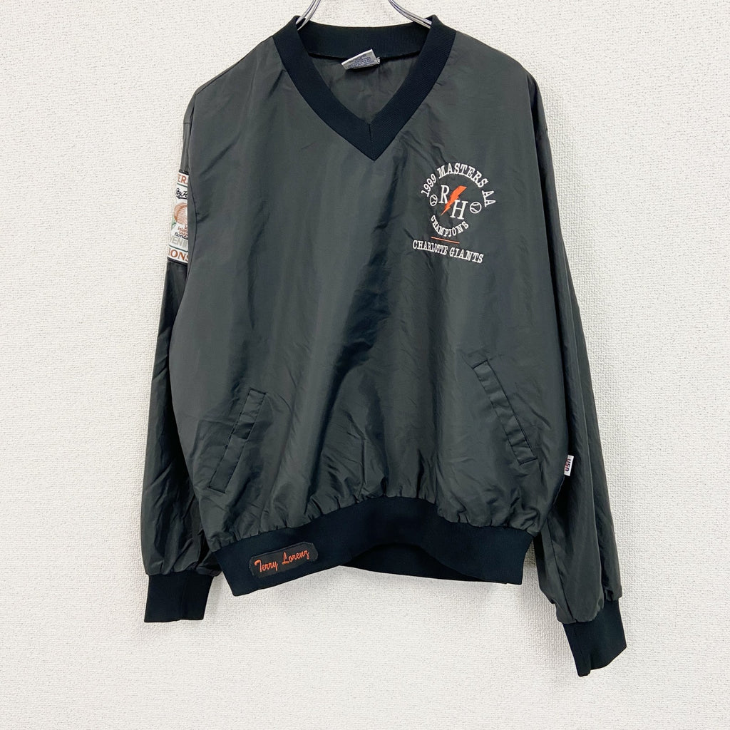 ～90s　UNITED SPORTS APPAREL　ナイロンプルオーバージャケット　刺繍ロゴ　ヴィンテージ　黒　ブラック　Lサイズ　古着