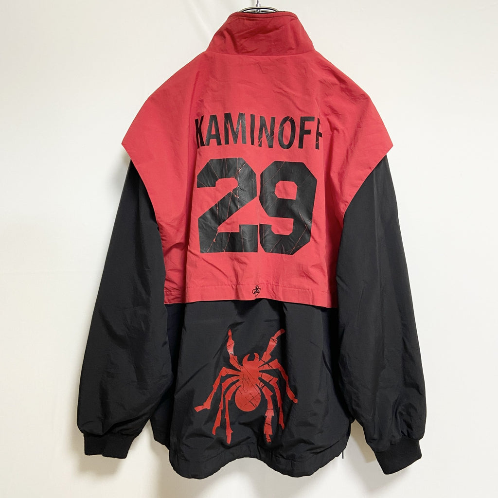長袖ワンポイント刺繍ナイロンジャケット　ライトアウター　バックプリント　レトロ　背番号　蜘蛛　赤　レッド　黒　ブラック　XLサイズ　古着