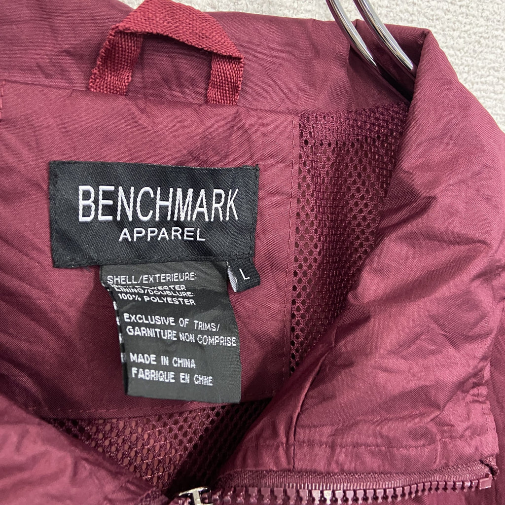 BENCHMARK　ベンチマーク　フルジップジャケット　刺繍ロゴ　ボルドー　Lサイズ ウインドブレーカー ナイロンアウター メンズ 古着